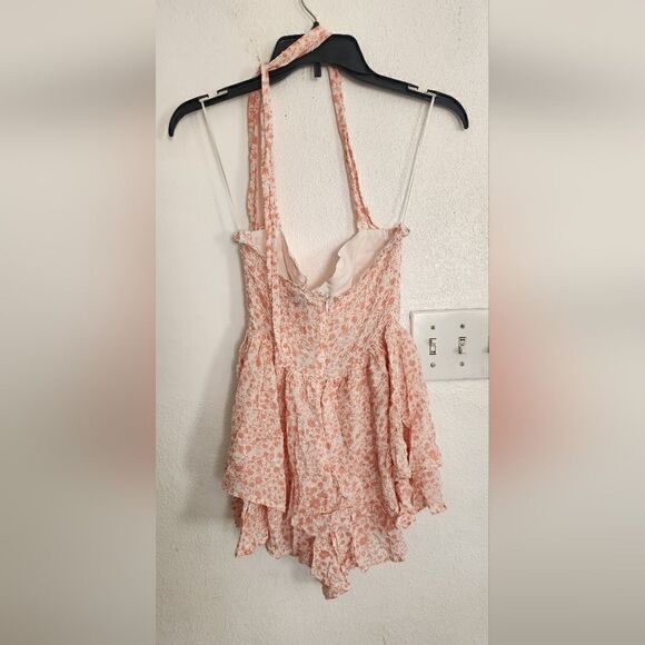 Sky To Moon Pink Floral Halter Romper Size Small - Picture 4 of 15